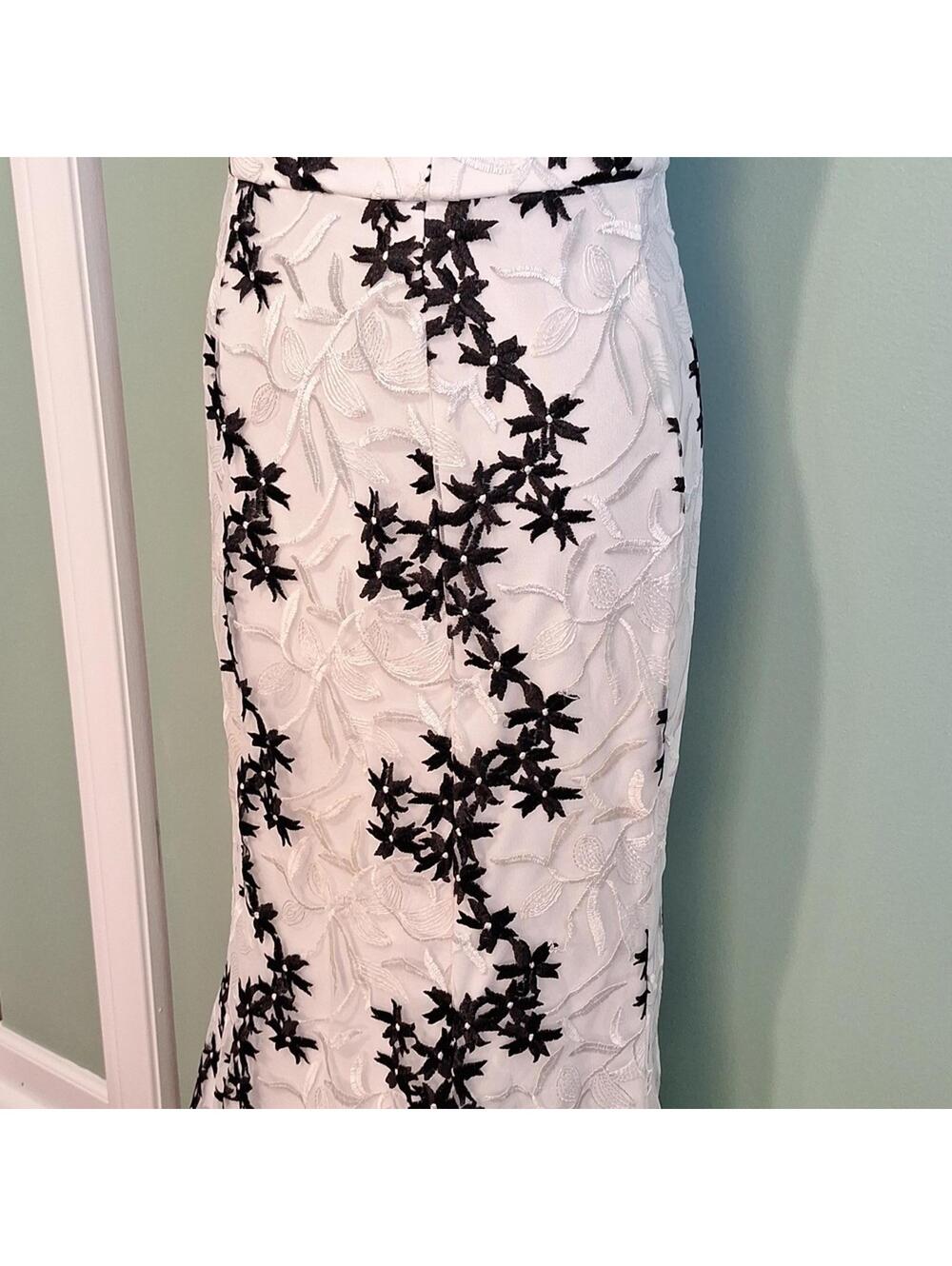 My Michelle Black And White Long Cocktail Dress Size 5 - Picture 3 of 9